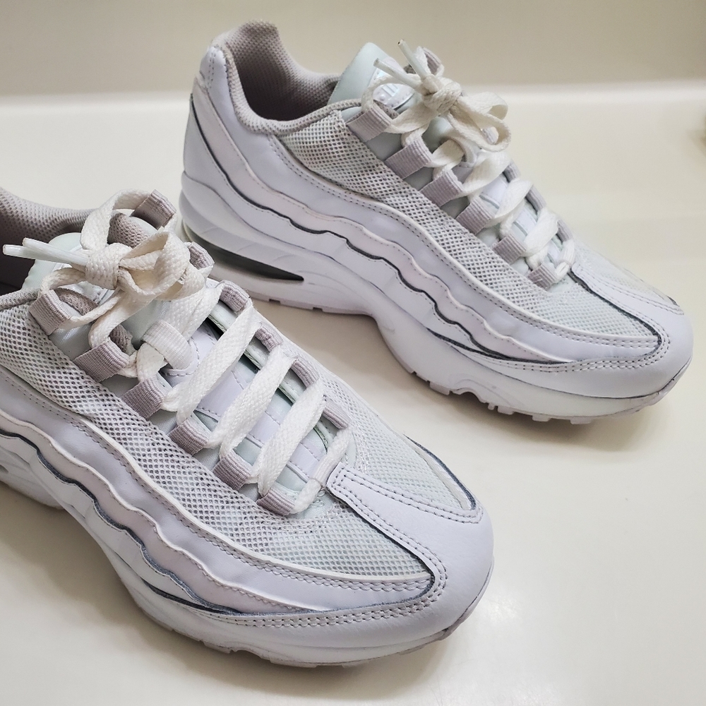NIKE Air Max 95 GS White Vast Grey - Picture 6 of 13